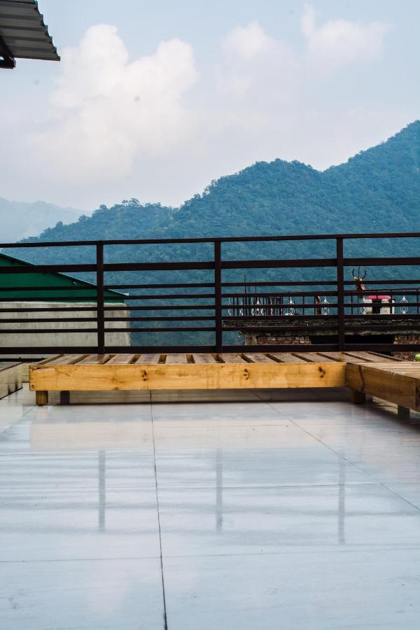 Hostel The Mountain View Rishīkesh Exterior foto